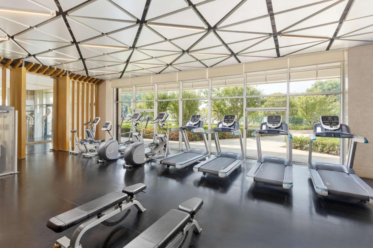 Radisson Blu Hotel Wuhan Etd Zone Екстер'єр фото
