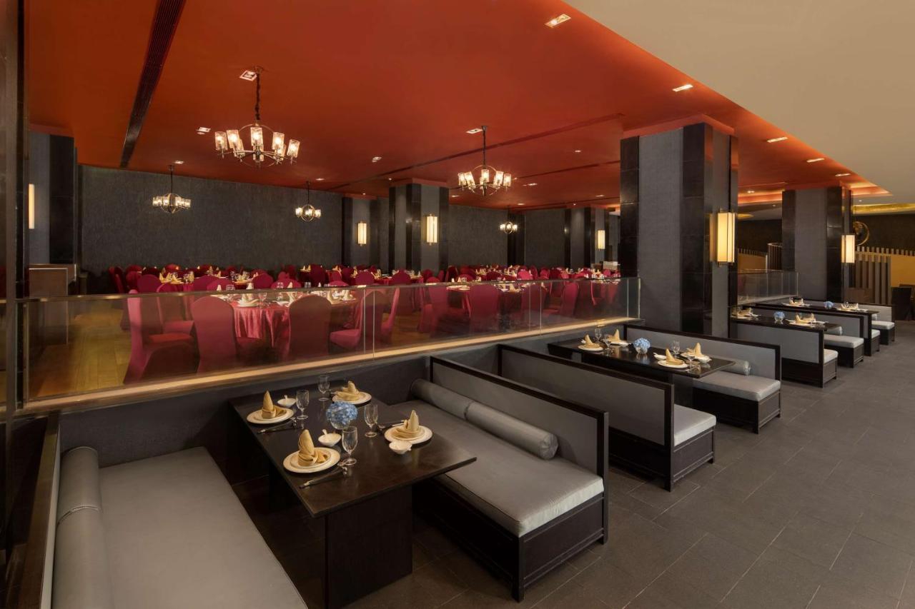 Radisson Blu Hotel Wuhan Etd Zone Екстер'єр фото