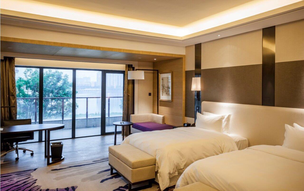Radisson Blu Hotel Wuhan Etd Zone Екстер'єр фото