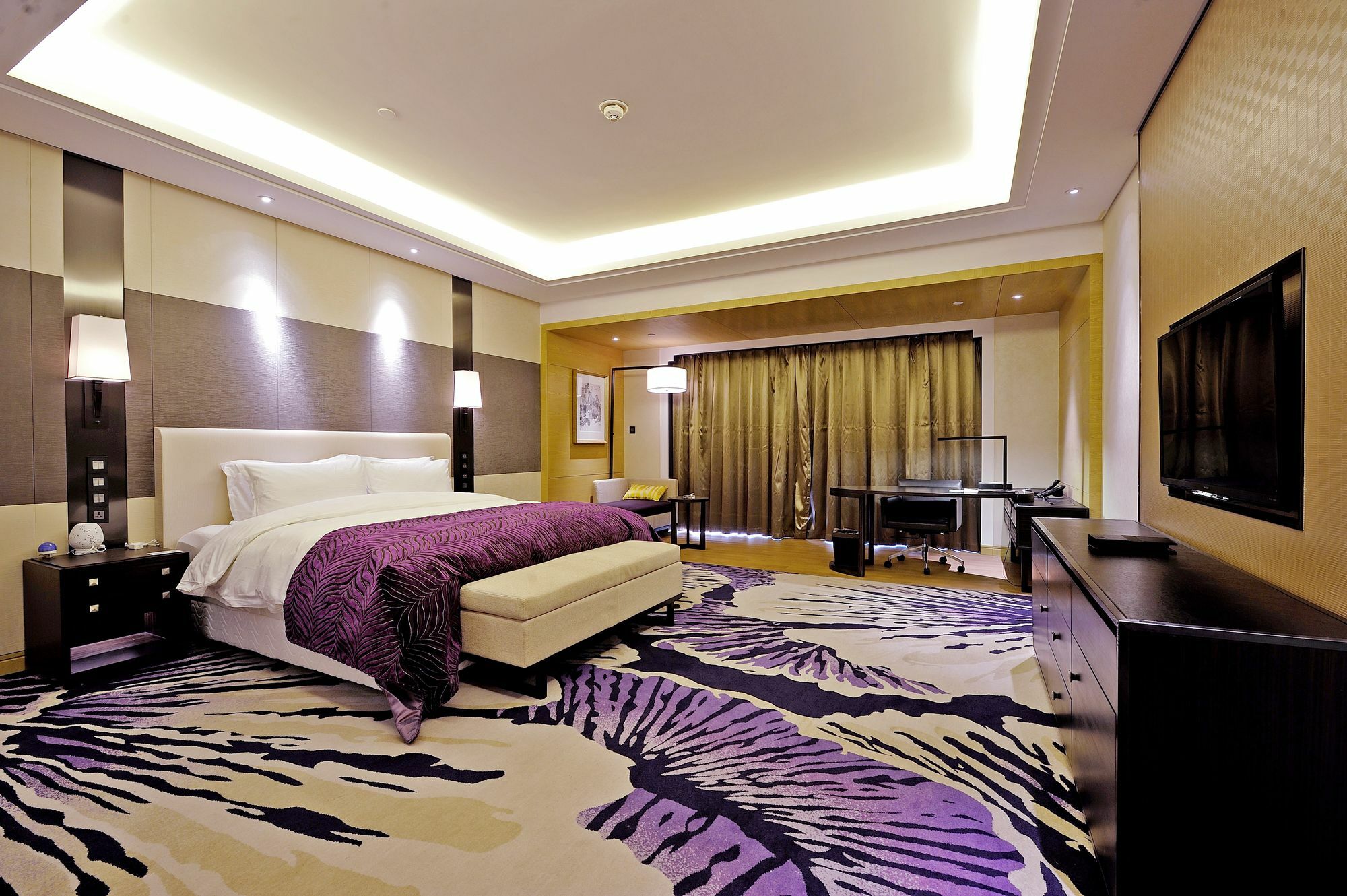 Radisson Blu Hotel Wuhan Etd Zone Екстер'єр фото